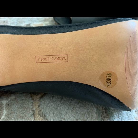 Vince Camuto black heels - Picture 7 of 7